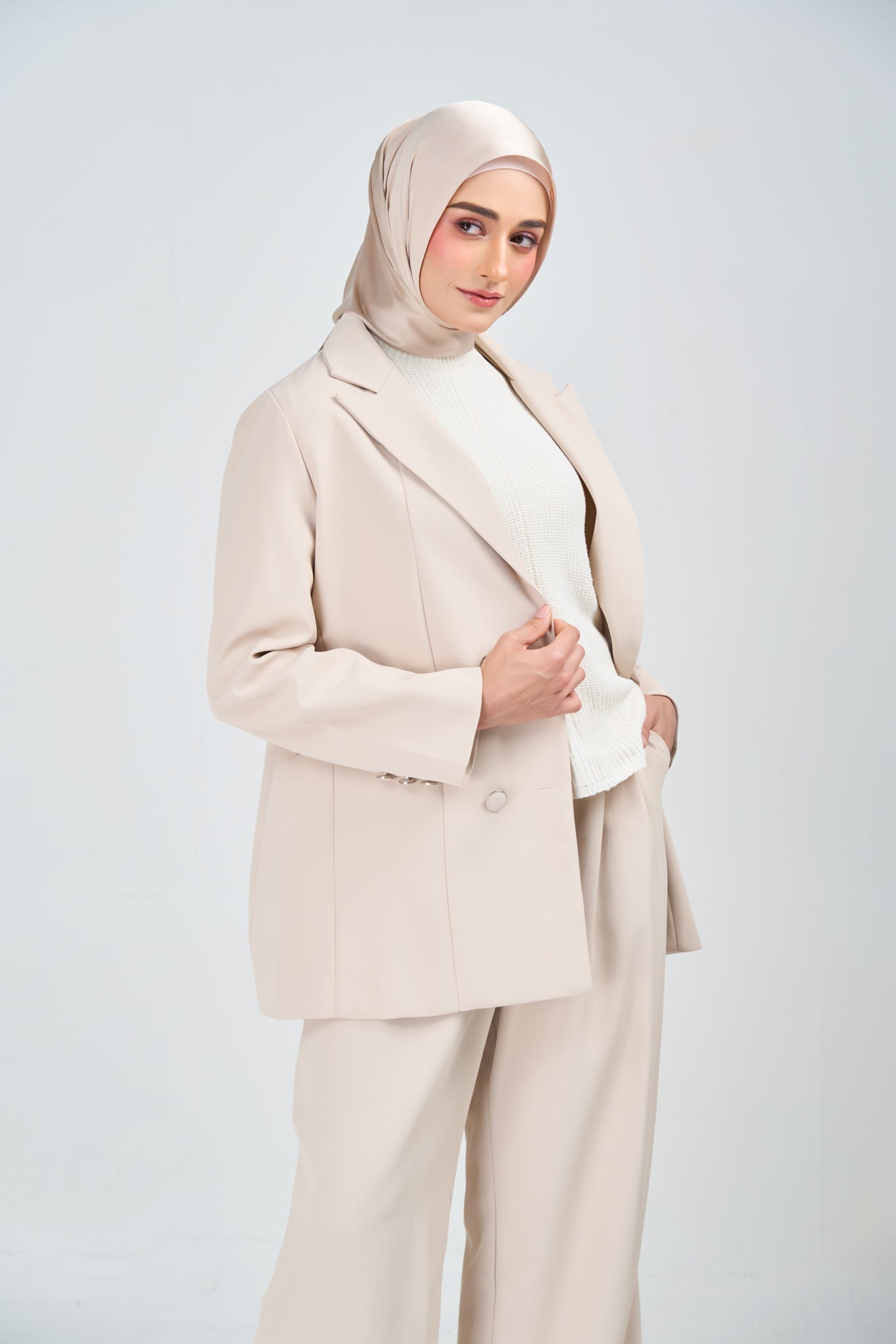 HoodX Luxe in Linen Dusk