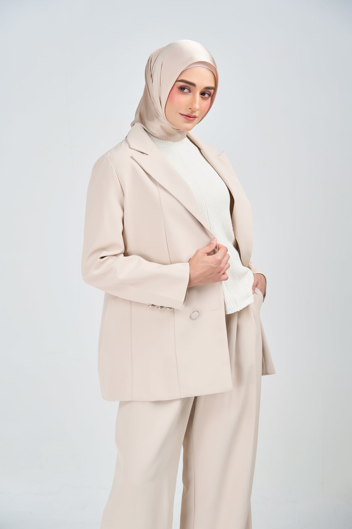 HoodX Luxe in Linen Dusk