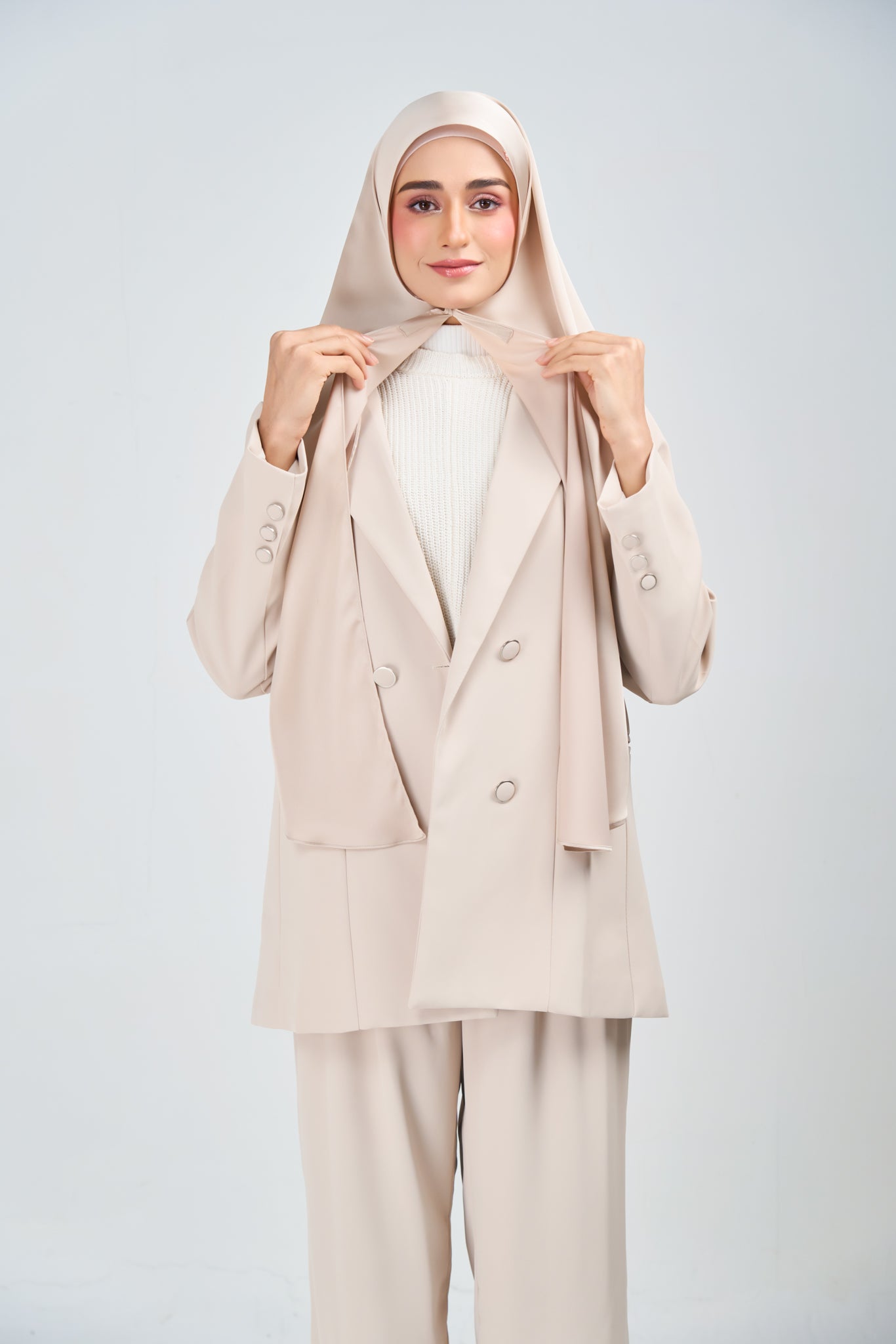 HoodX Luxe in Linen Dusk