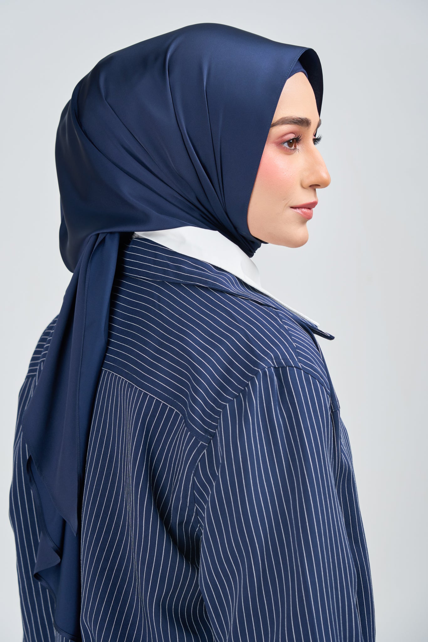 HoodX⁺Plus Luxe in Navy