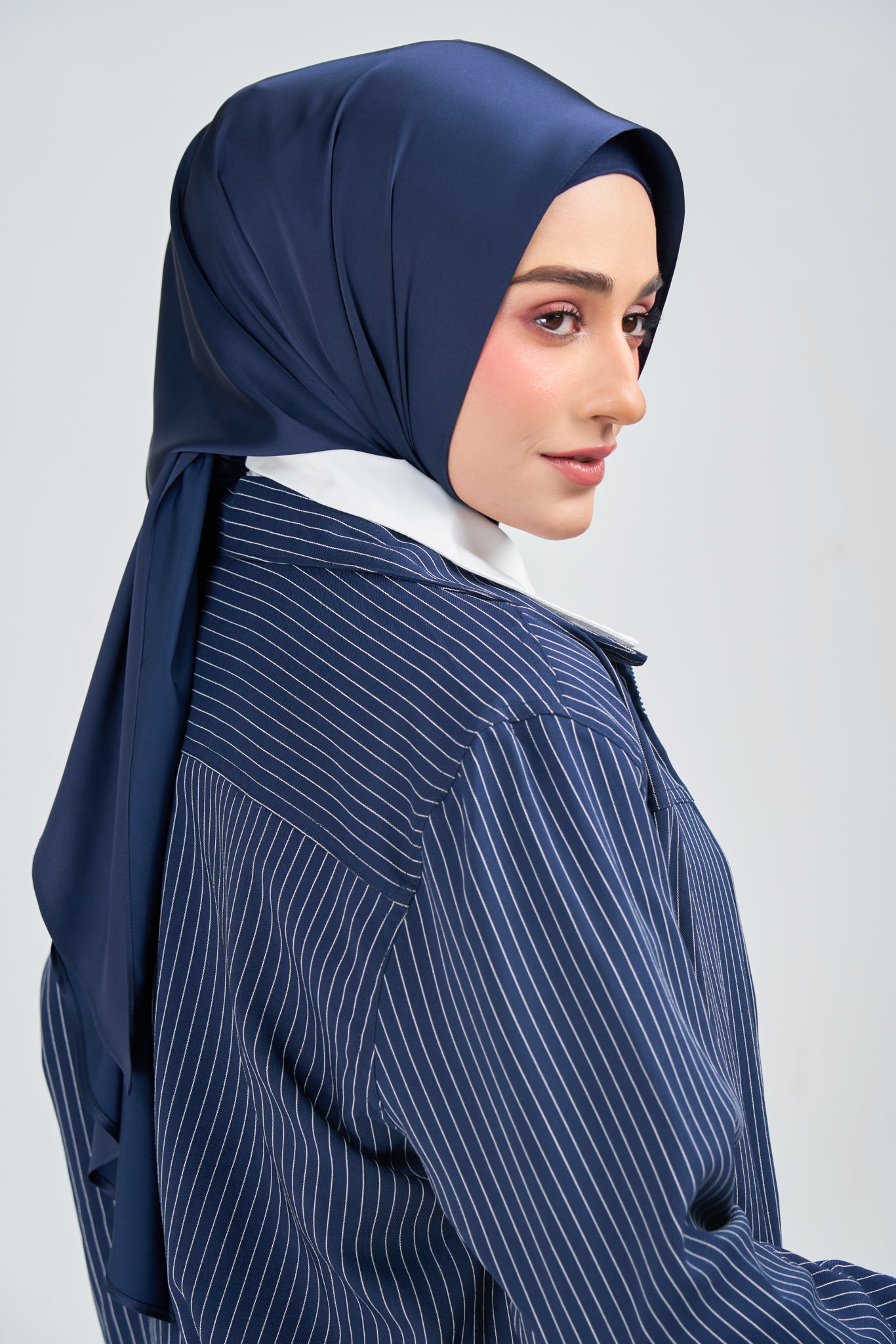 HoodX⁺Plus Luxe in Navy