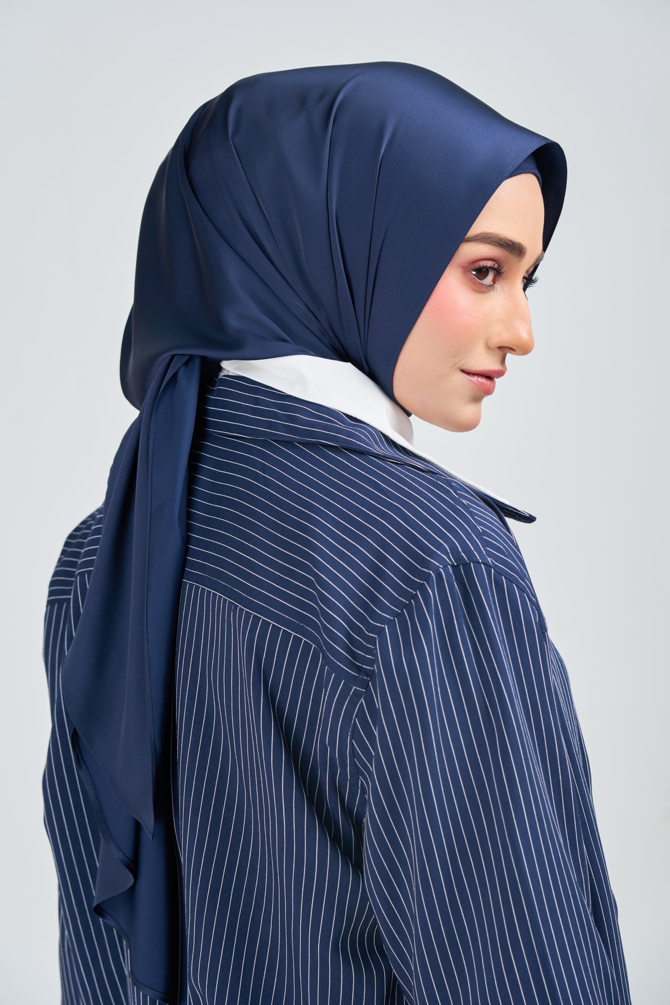 HoodX⁺Plus Luxe in Navy