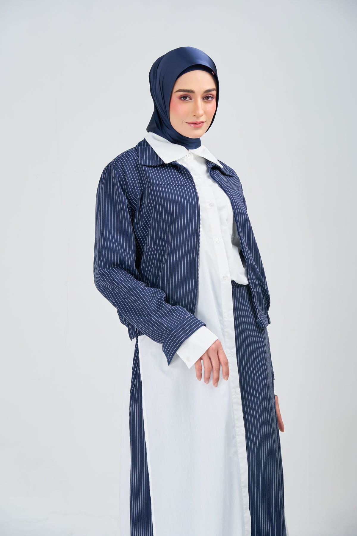 HoodX Luxe in Navy