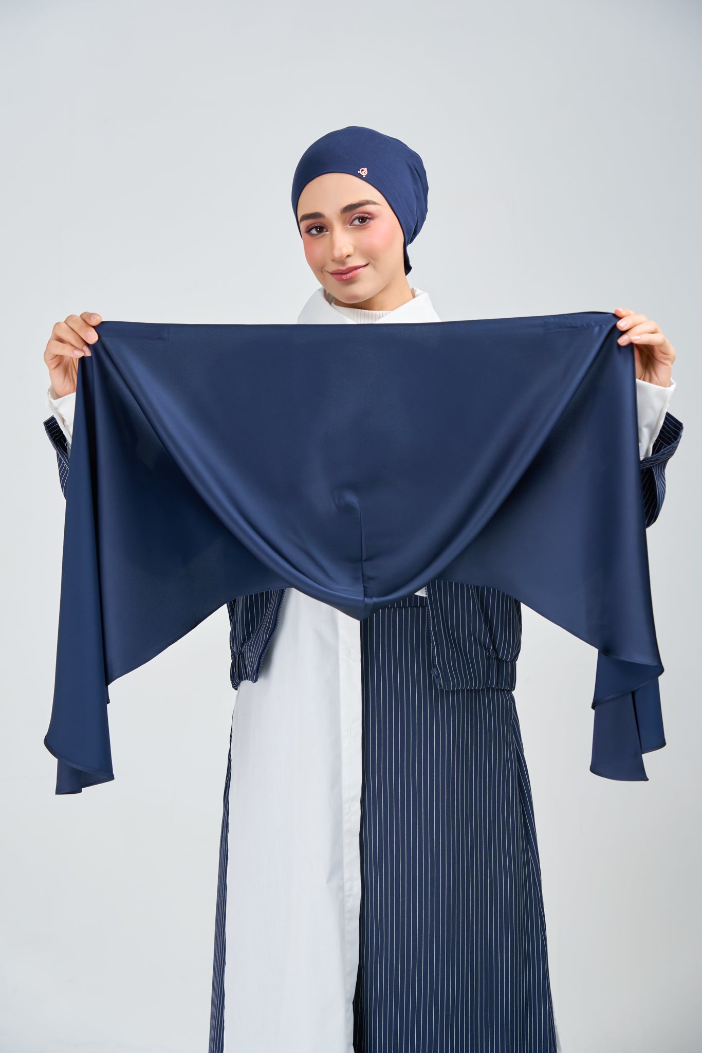 HoodX⁺Plus Luxe in Navy