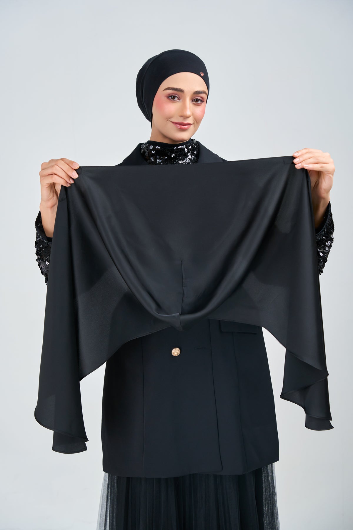 HoodX⁺Plus Luxe in Raven Black