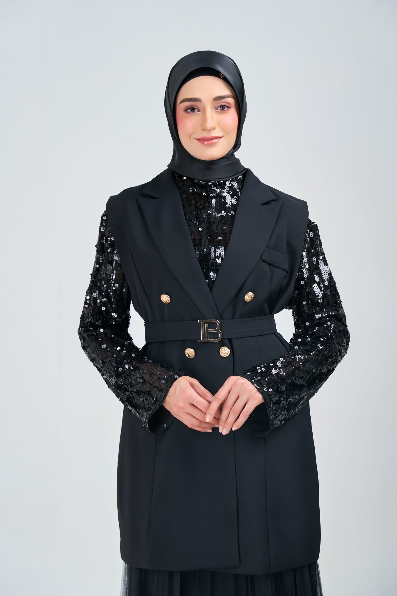 HoodX Luxe in Raven Black