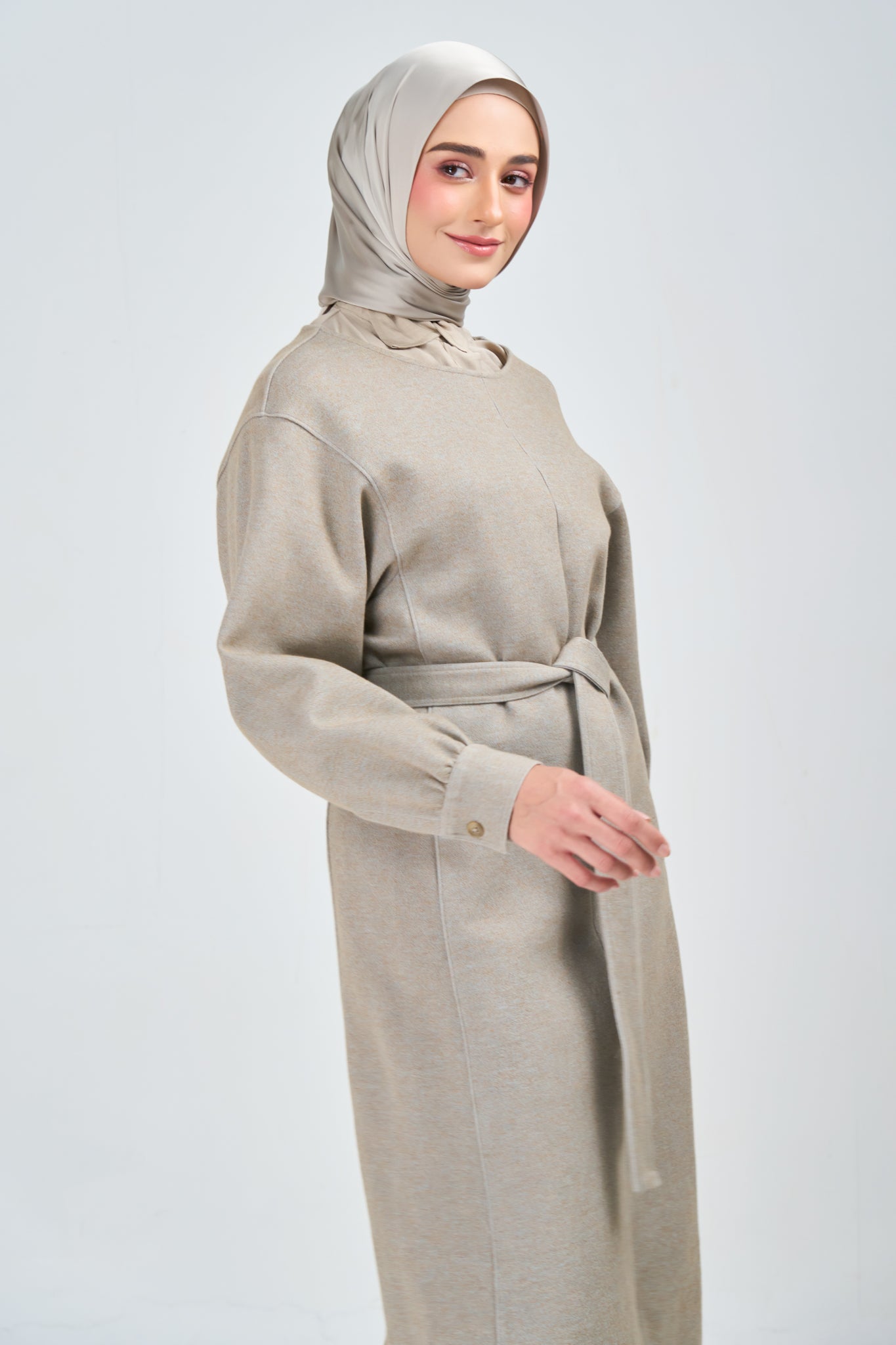 HoodX Luxe in Silver Taupe