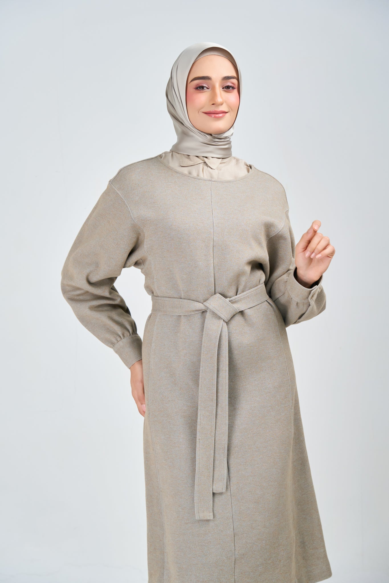 HoodX Luxe in Silver Taupe