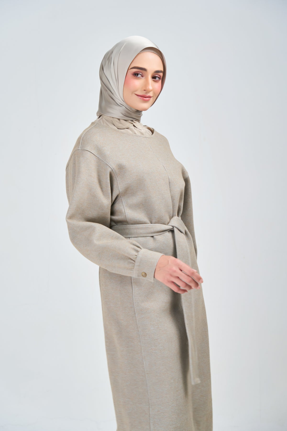 HoodX Luxe in Silver Taupe