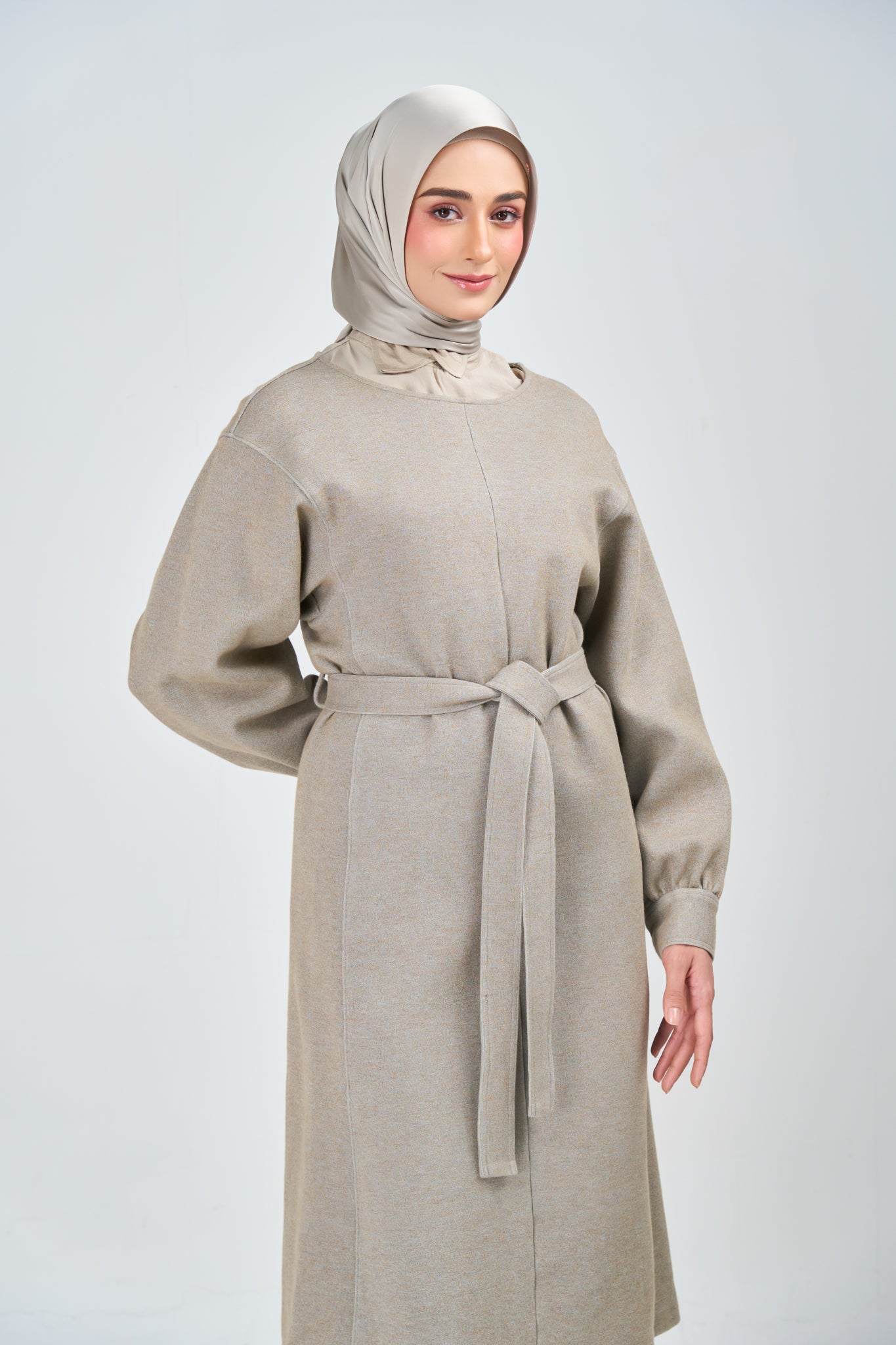 HoodX Luxe in Silver Taupe