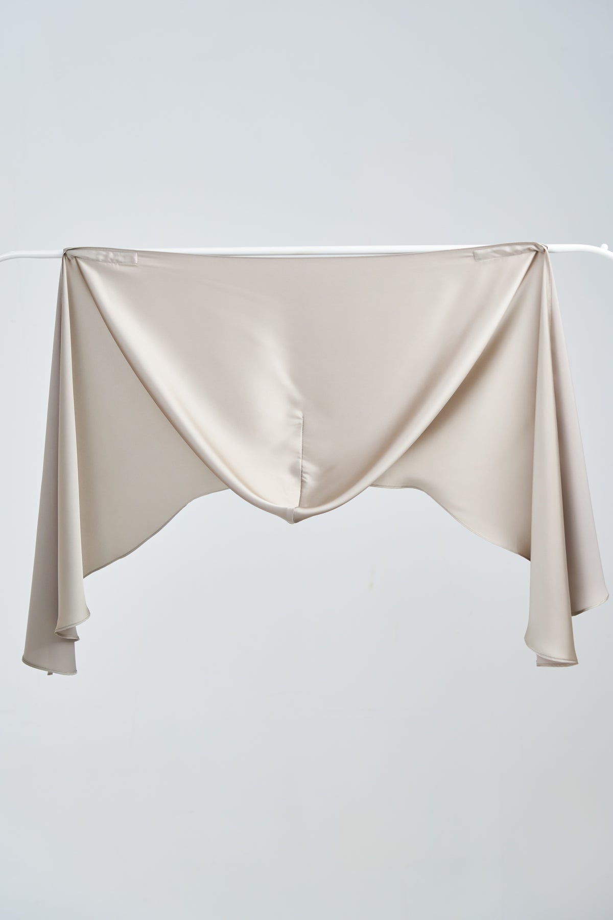 HoodX Luxe in Silver Taupe