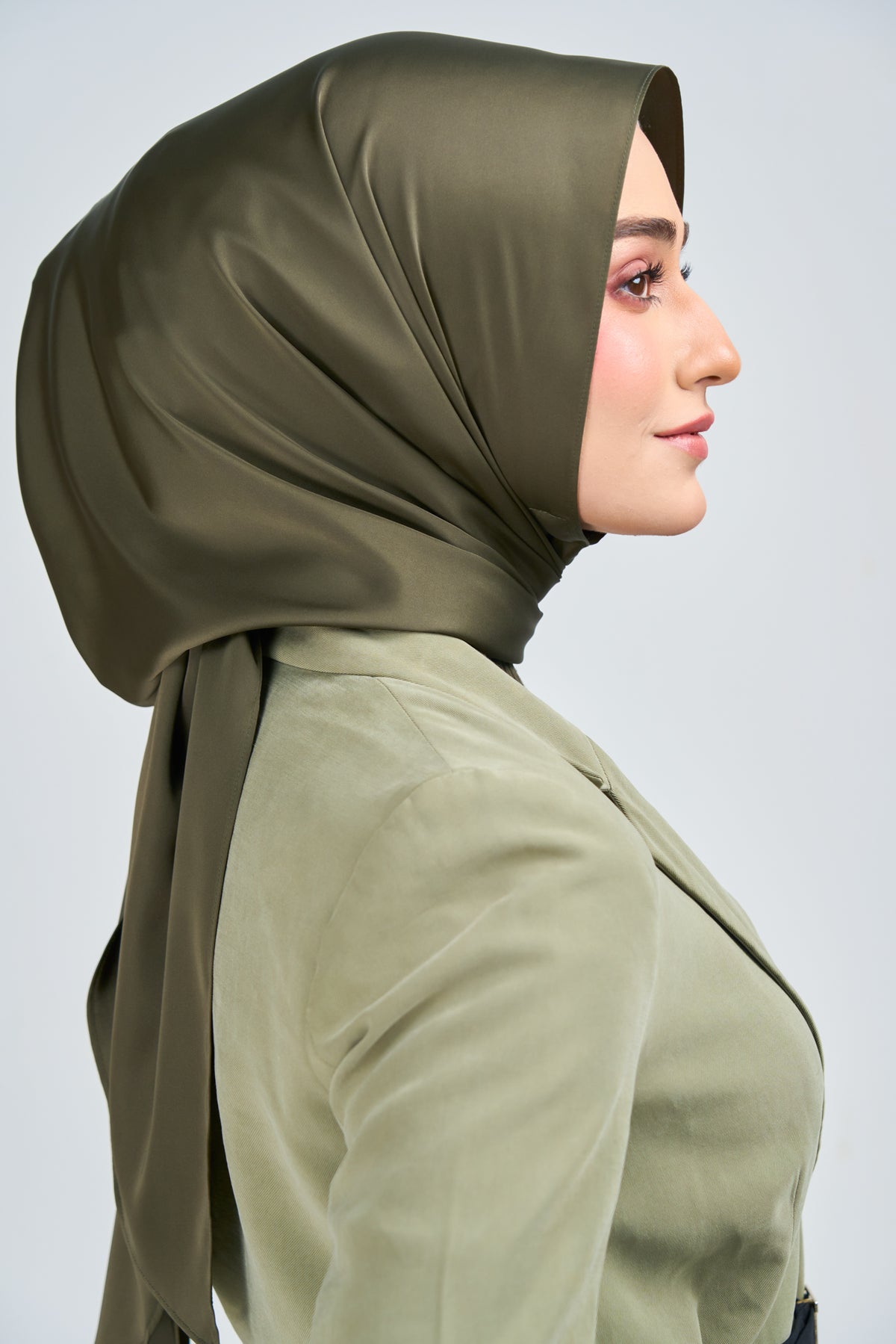 HoodX Luxe in Terra Olive
