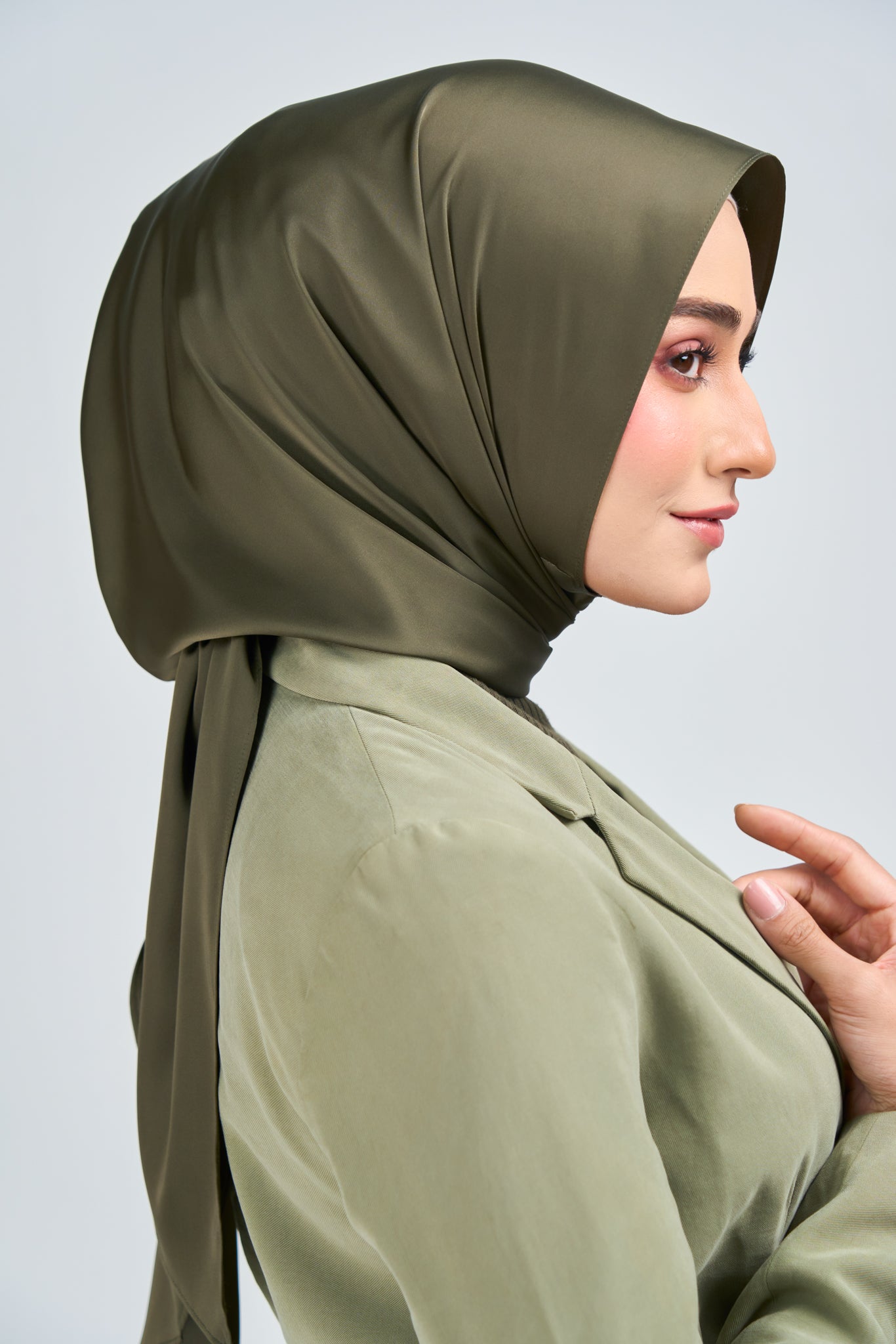 HoodX Luxe in Terra Olive