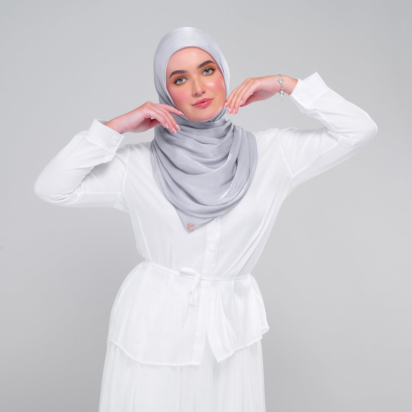 Dolce Raia in Grey Yg Purple