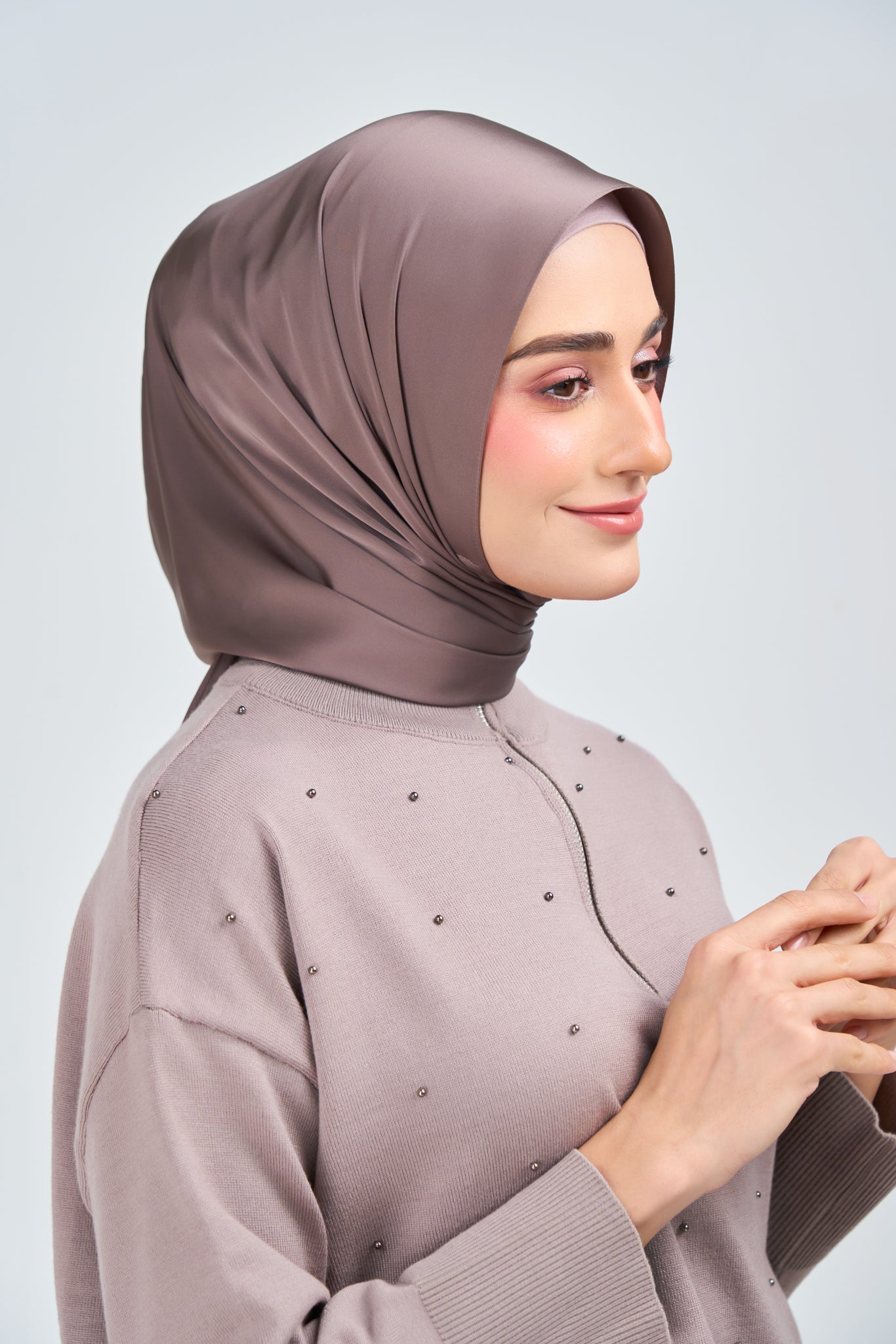 HoodX⁺Plus Luxe in Truffle