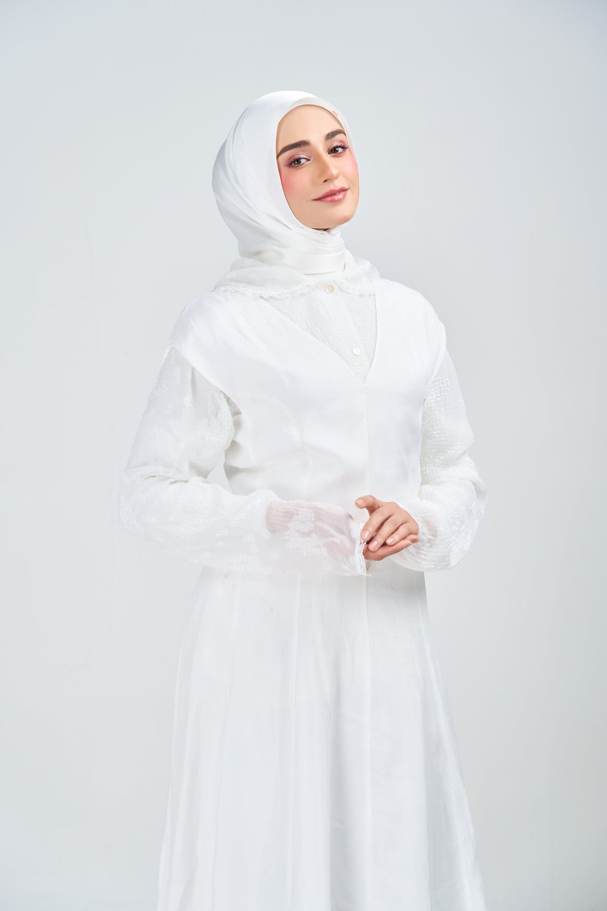 HoodX Luxe in Timeless White