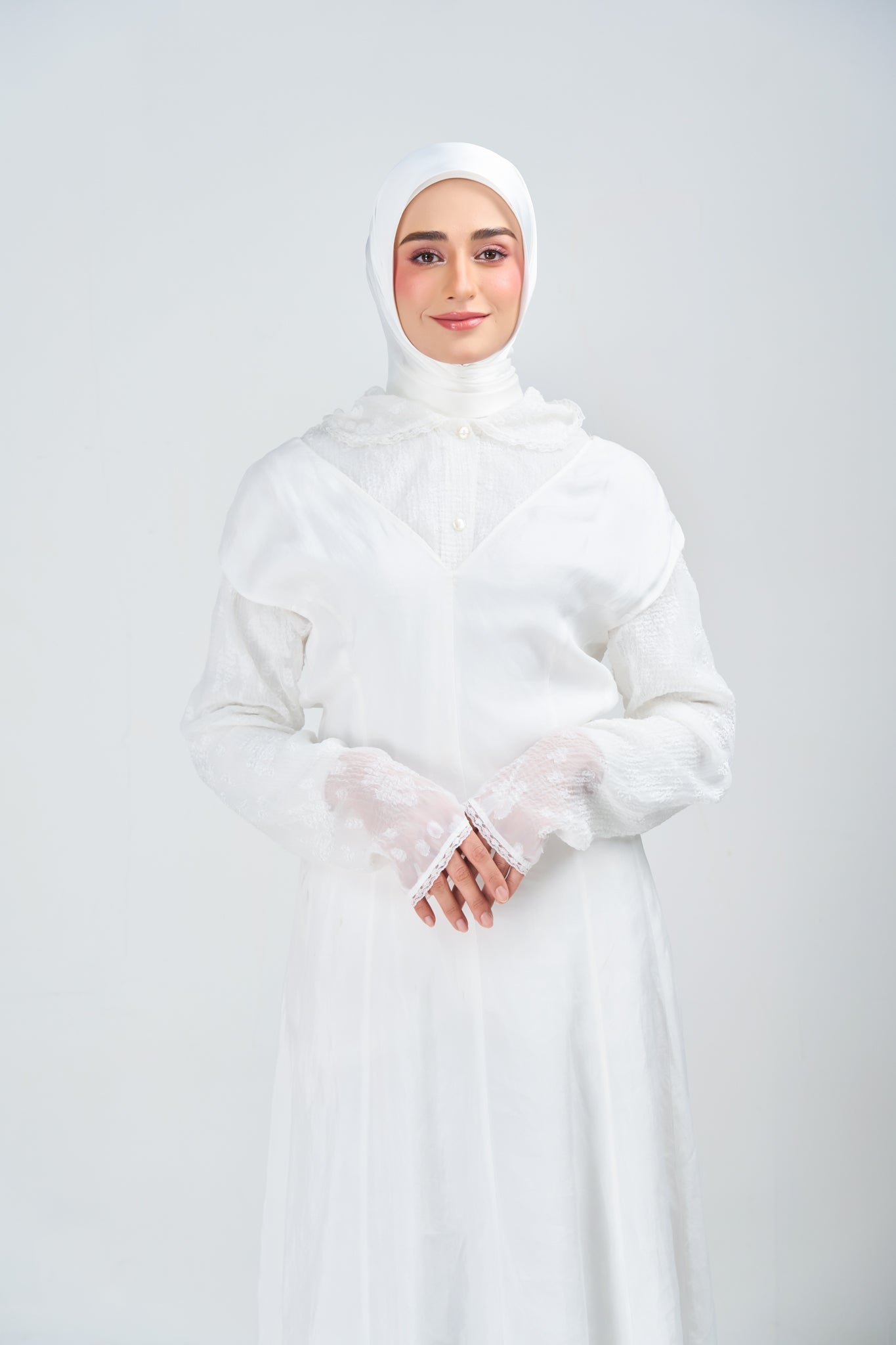 HoodX Luxe in Timeless White