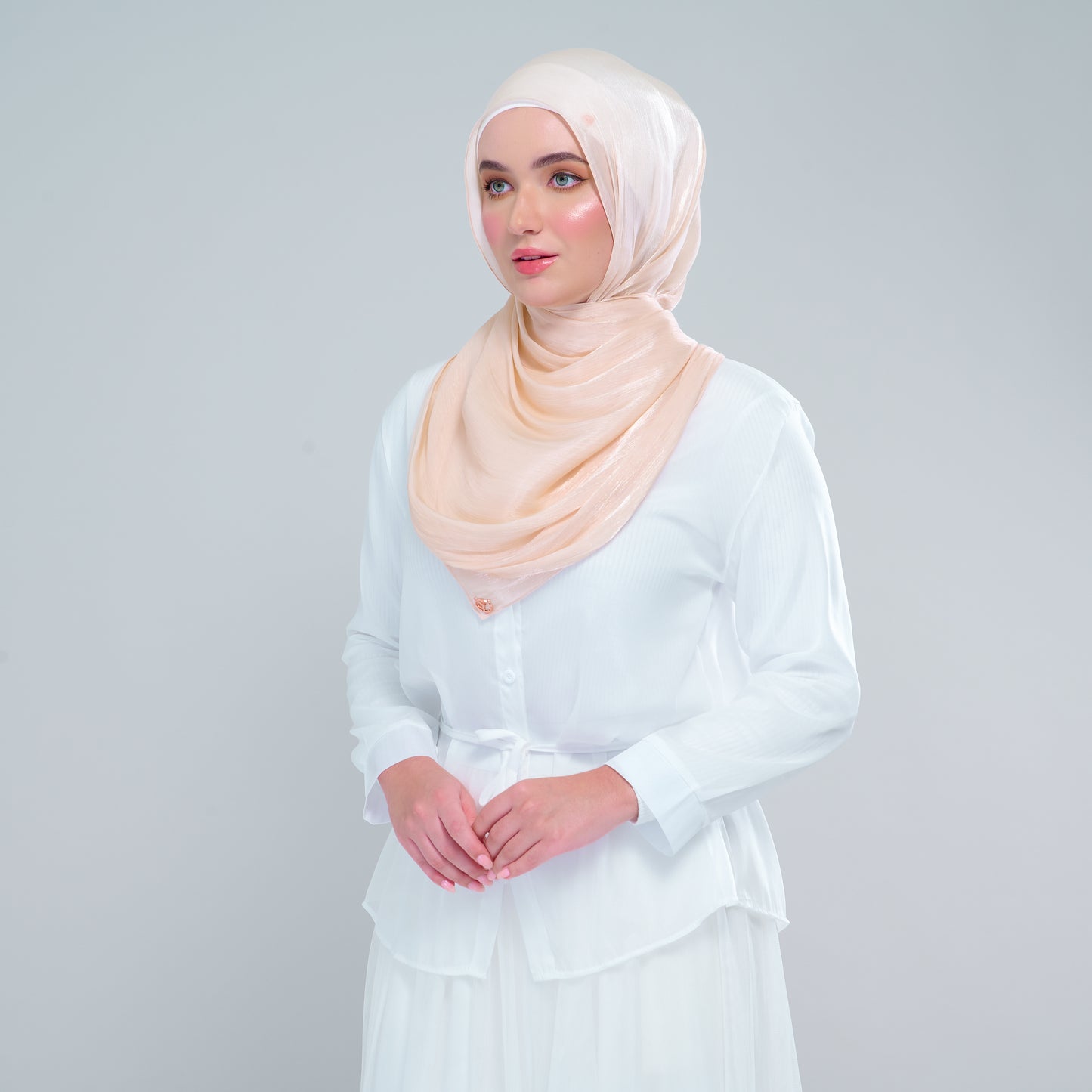 Dolce Raia in Warm Beige
