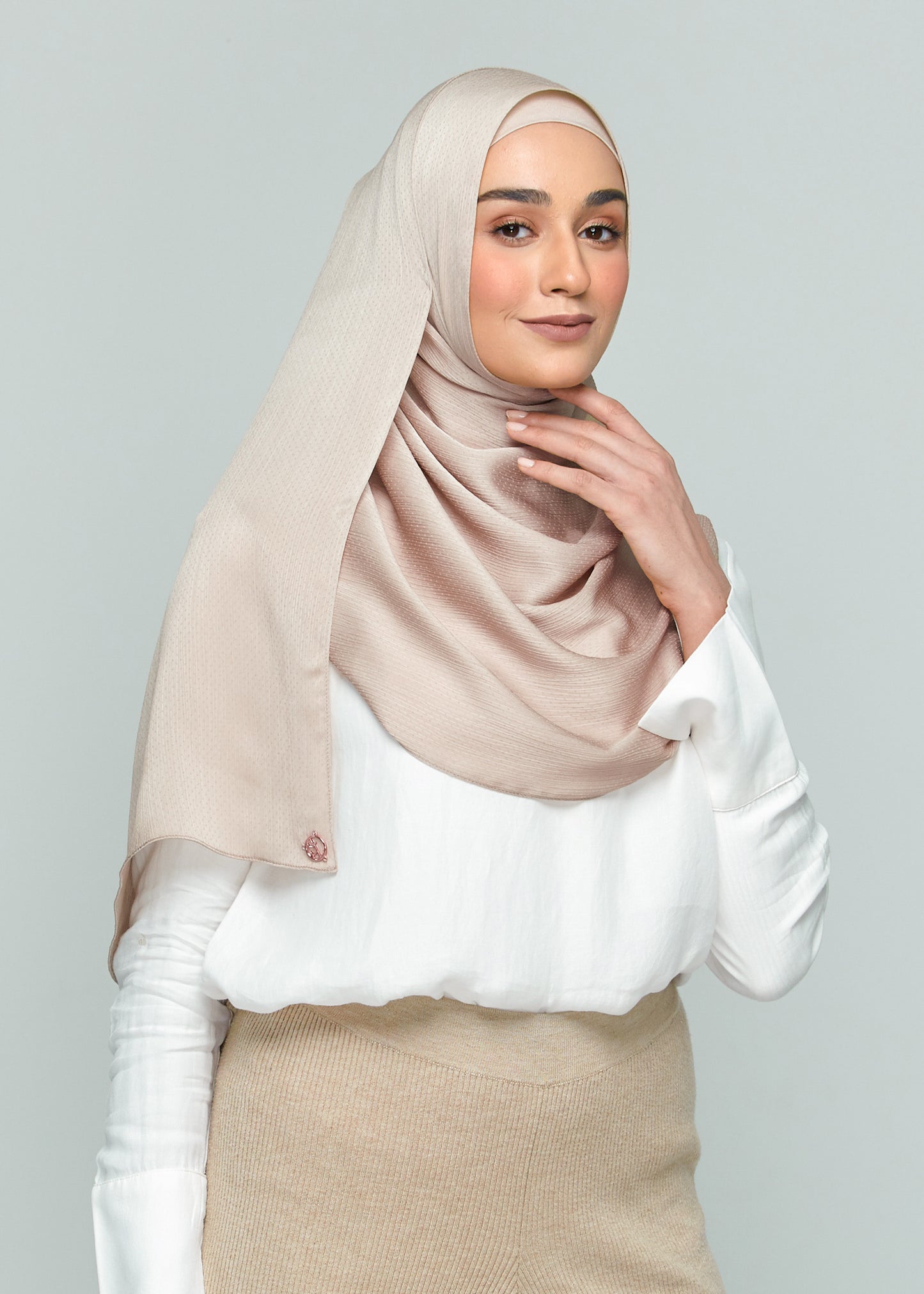 Lily Set in Rich Beige