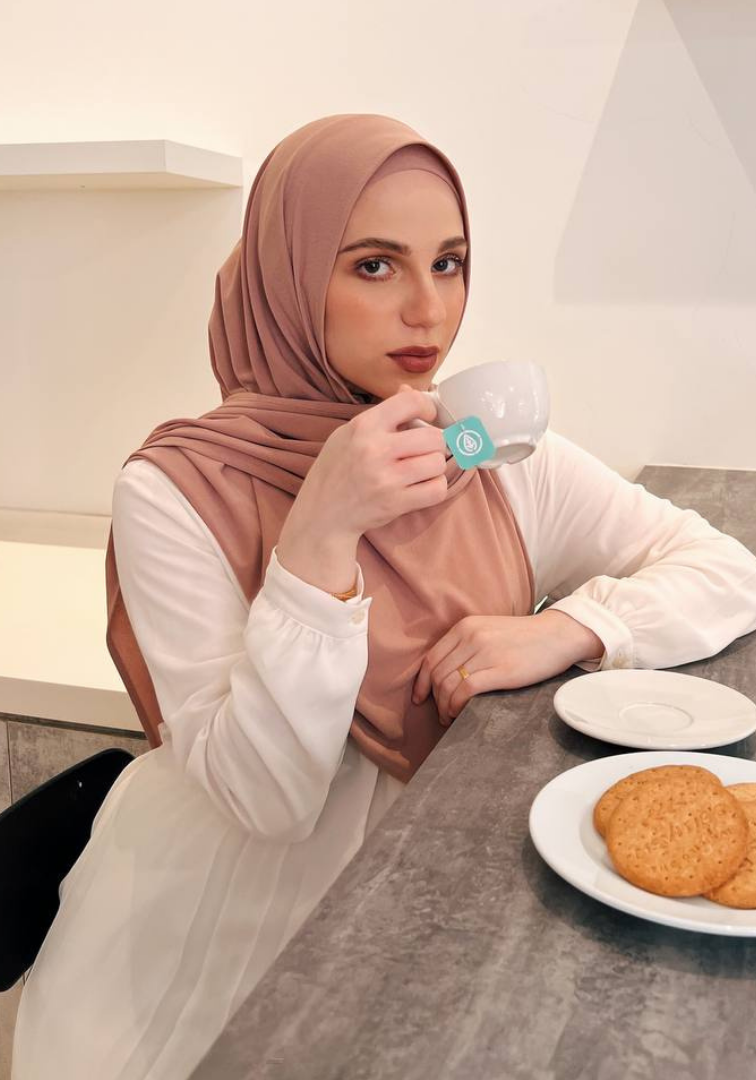 Dalia Set in Tan