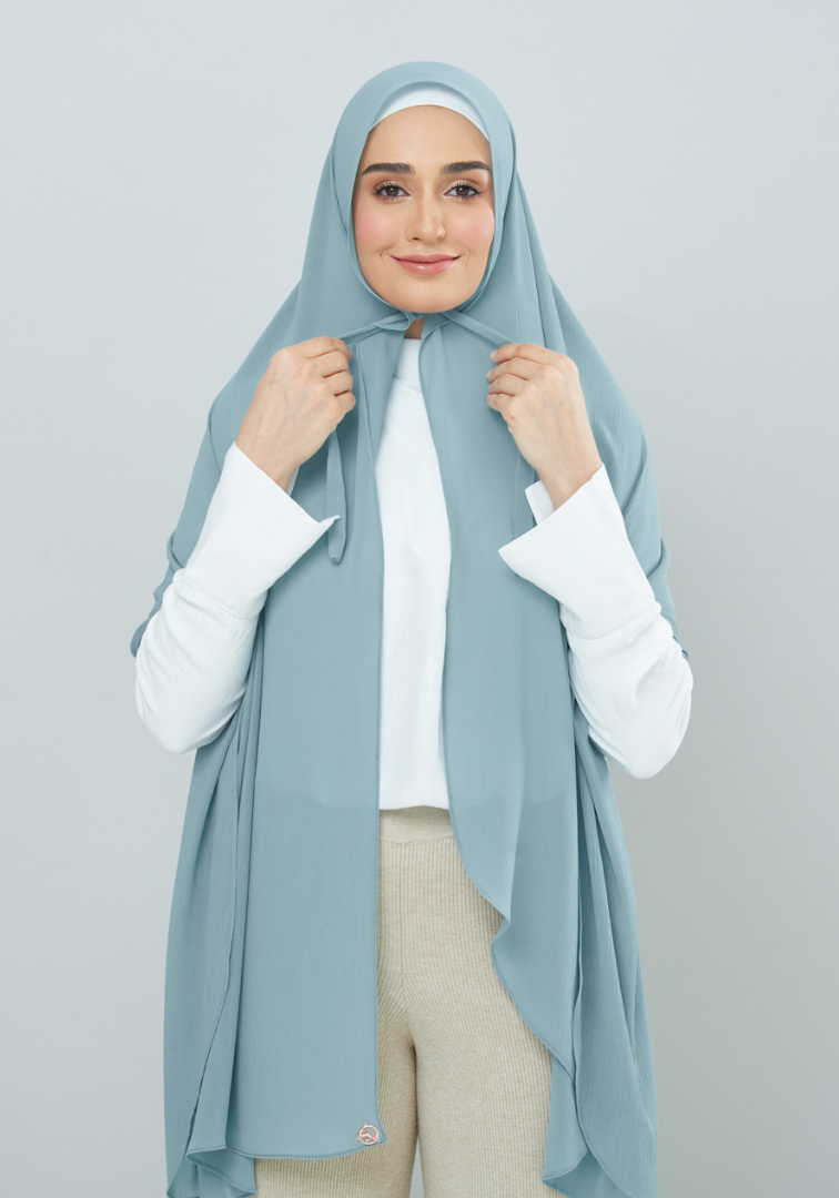 Semi-Instant Dolly in Turkish Blue
