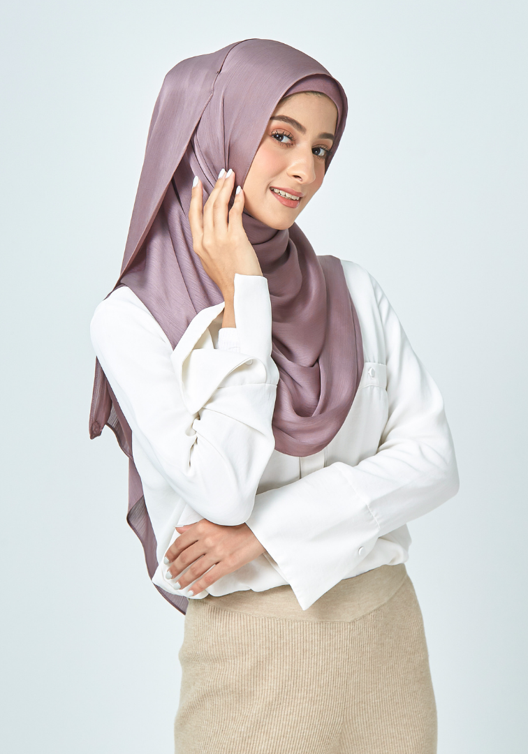 Semi-Instant Satin Hope in Majestic Mauve