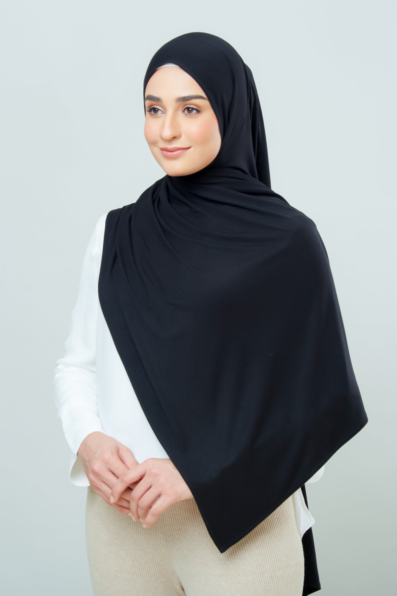 Cozy Shawl in Black