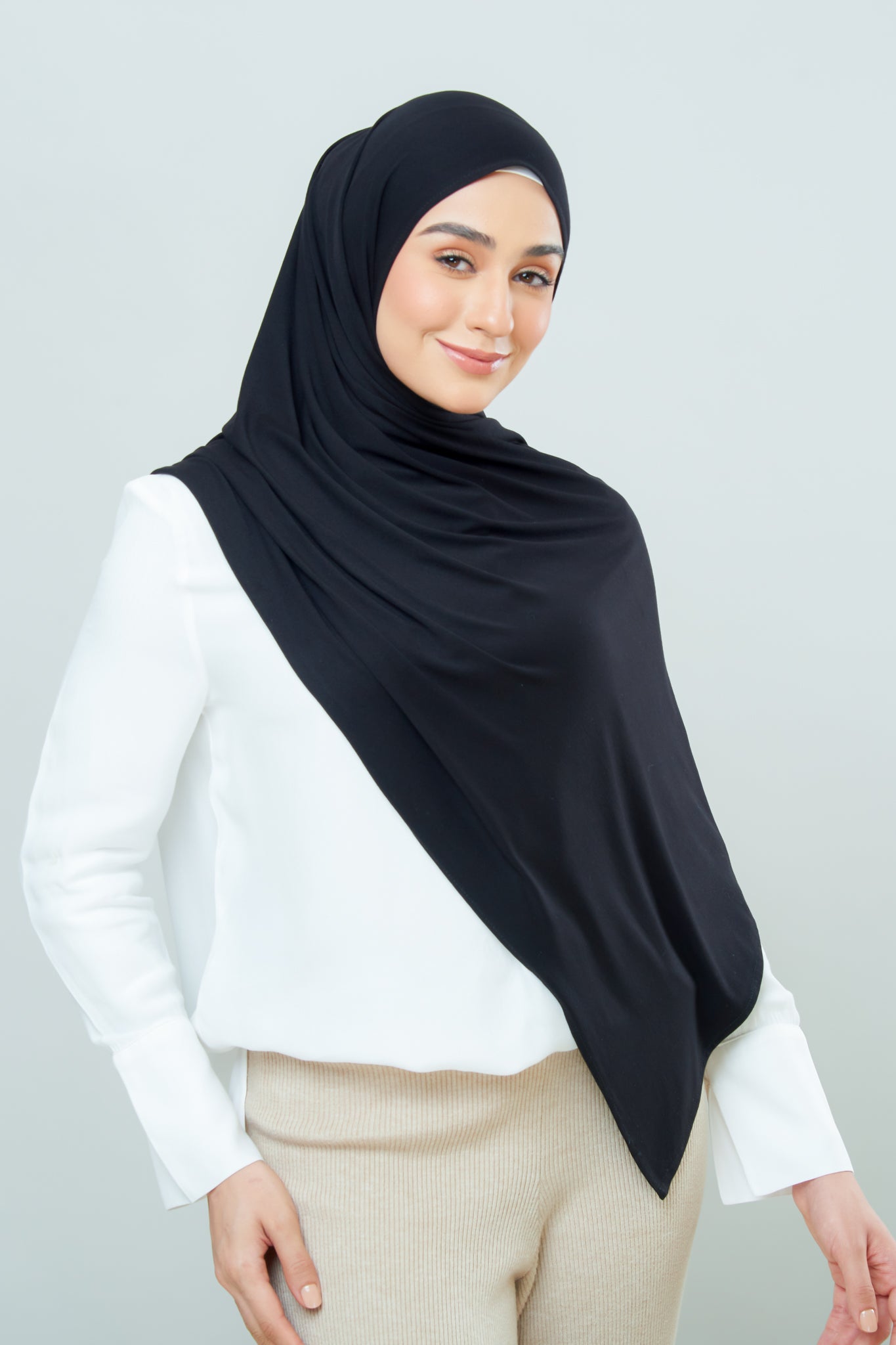 Cozy Shawl in Black