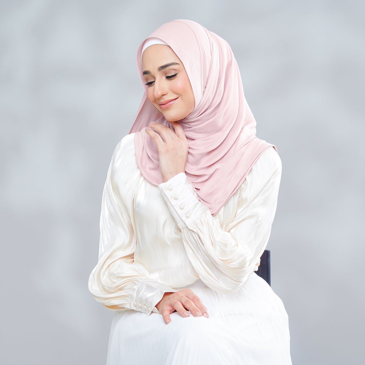 Eden Magnet Series in Blush Pink