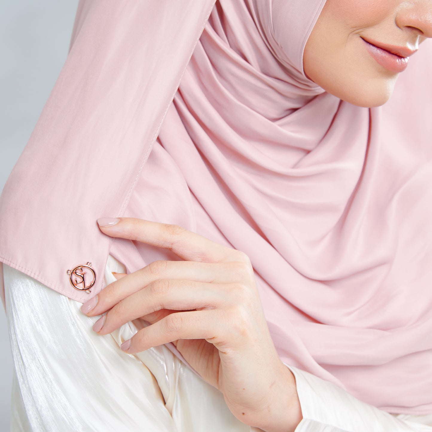 Eden Magnet Series in Blush Pink