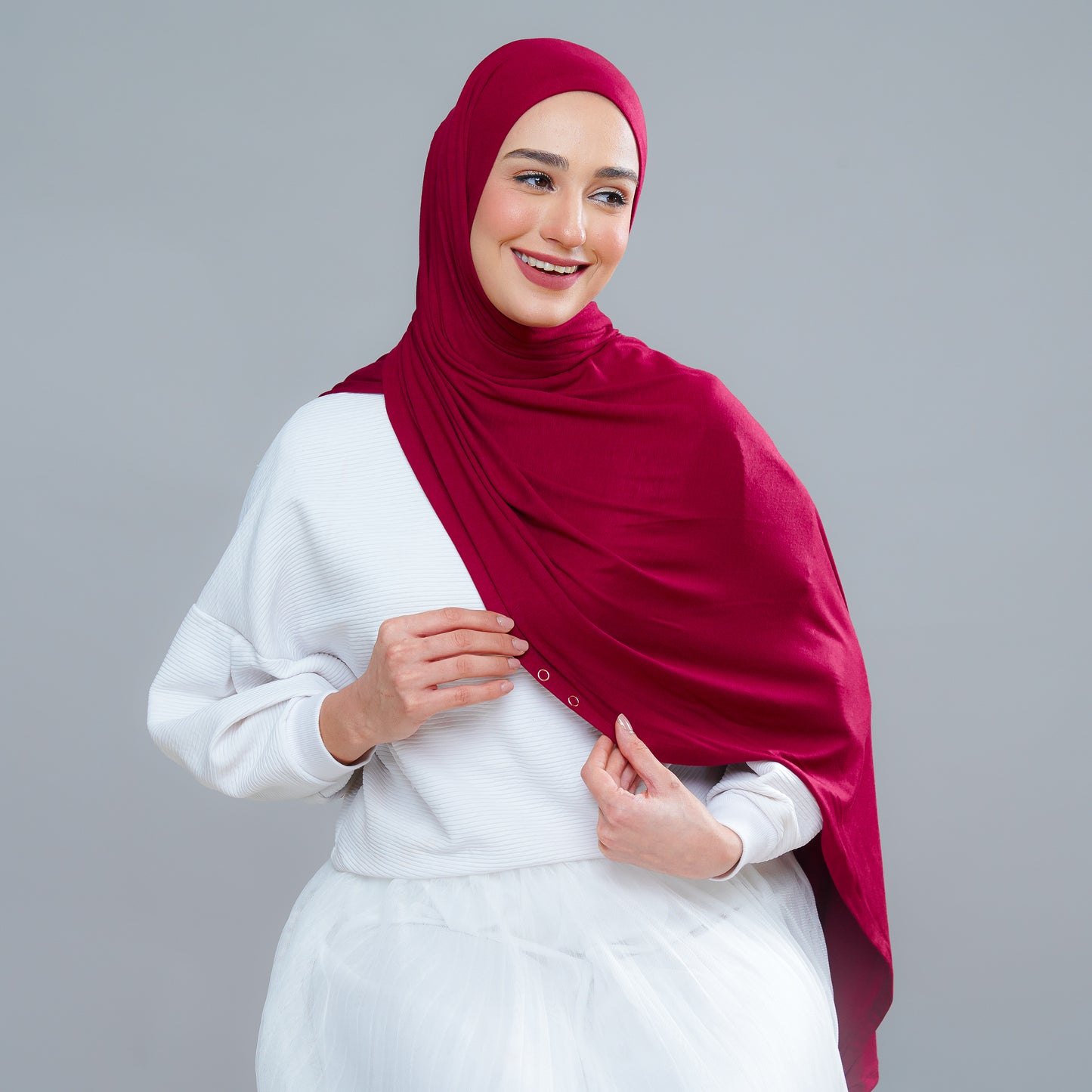 Calla Shawl in Mahagony Red