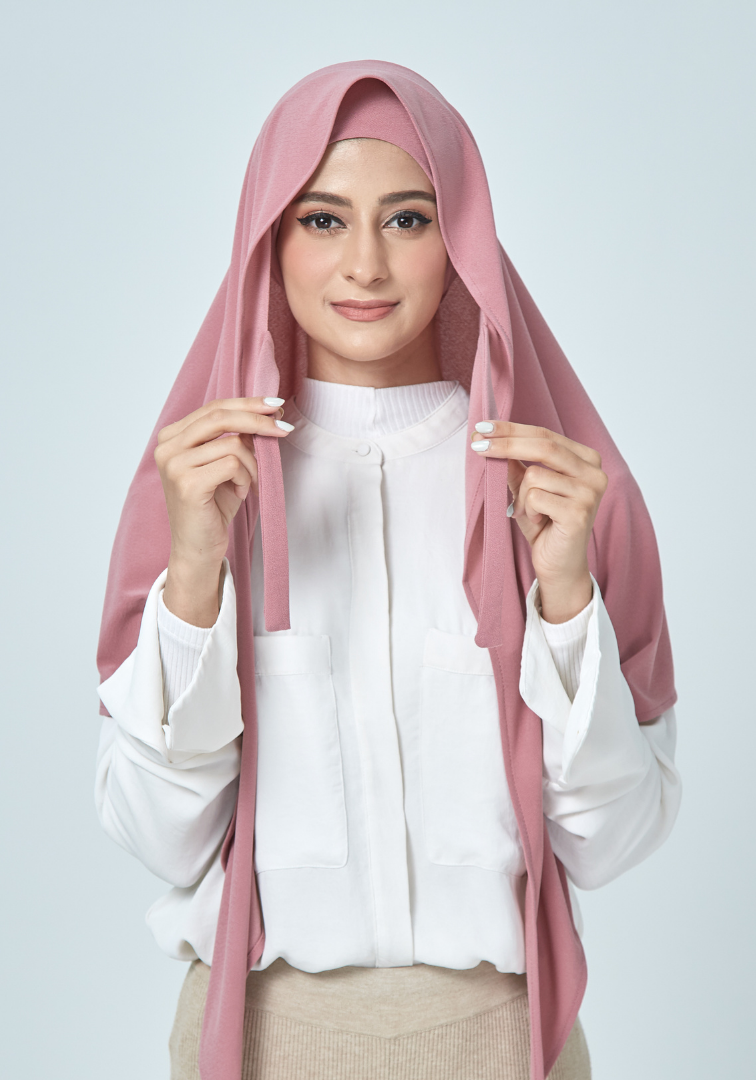 Dalia Set in Dusty Coral