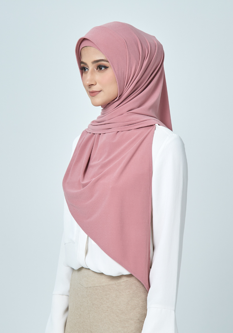 Dalia Set in Dusty Coral