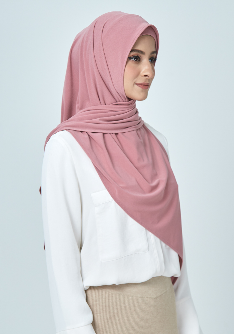 Dalia Set in Dusty Coral