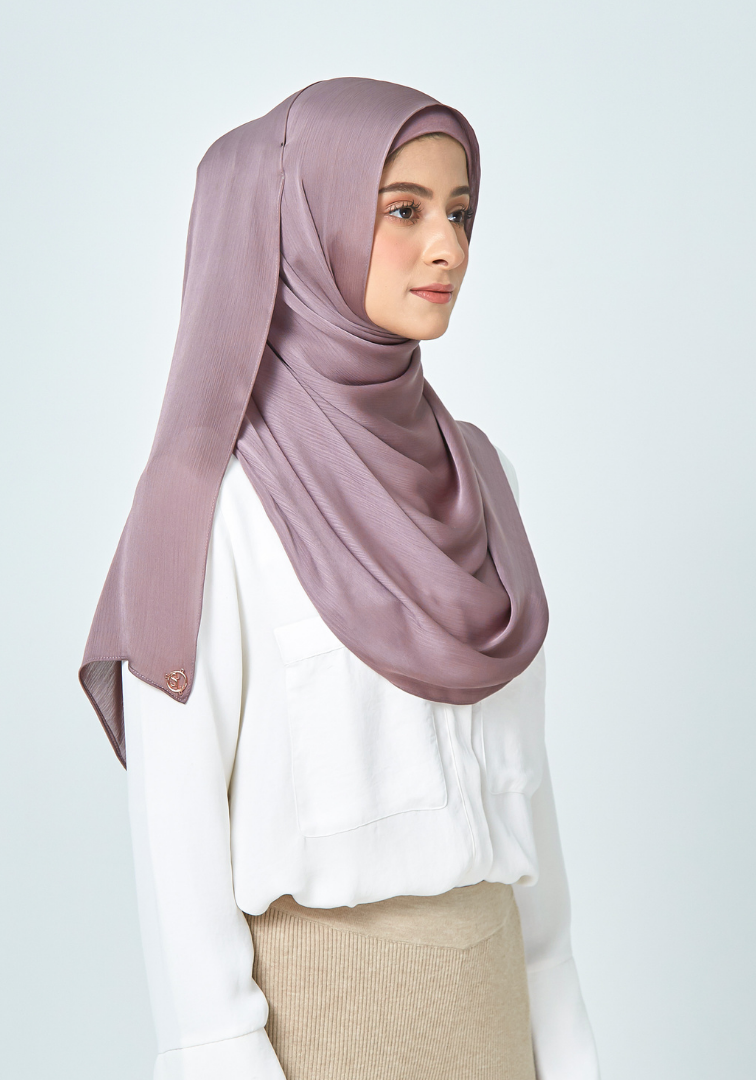 Semi-Instant Satin Hope in Majestic Mauve