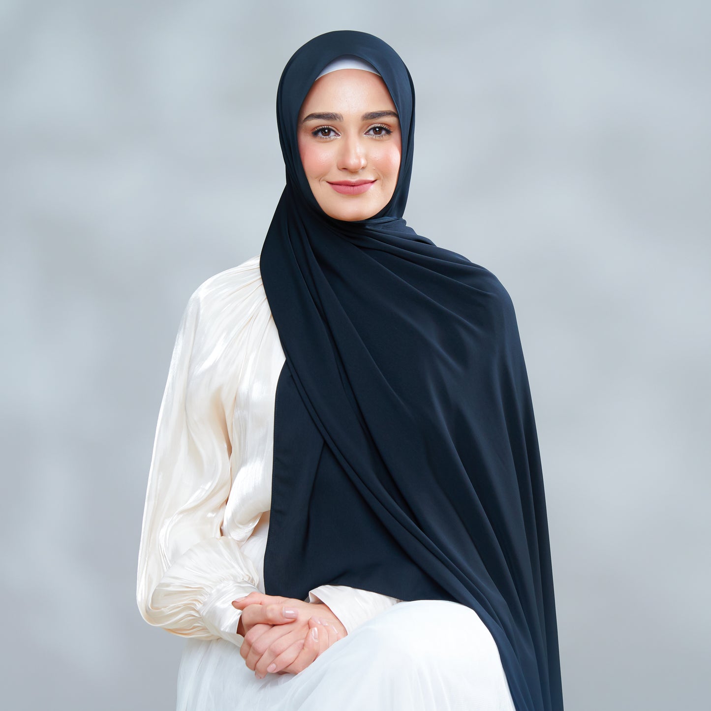 Adelia Magnet Series in Ebony