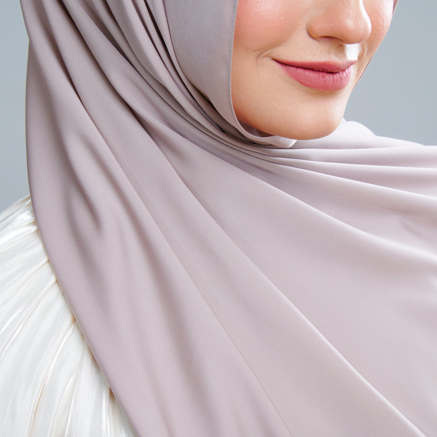 Adelia Magnet Series in Medium Teak