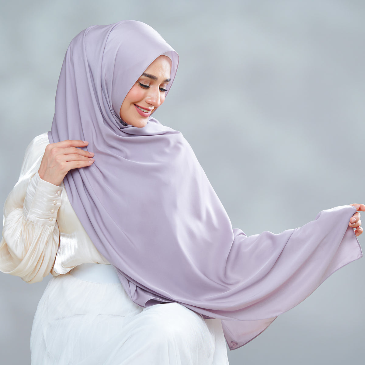 Adelia Magnet Series in Heather Taupe