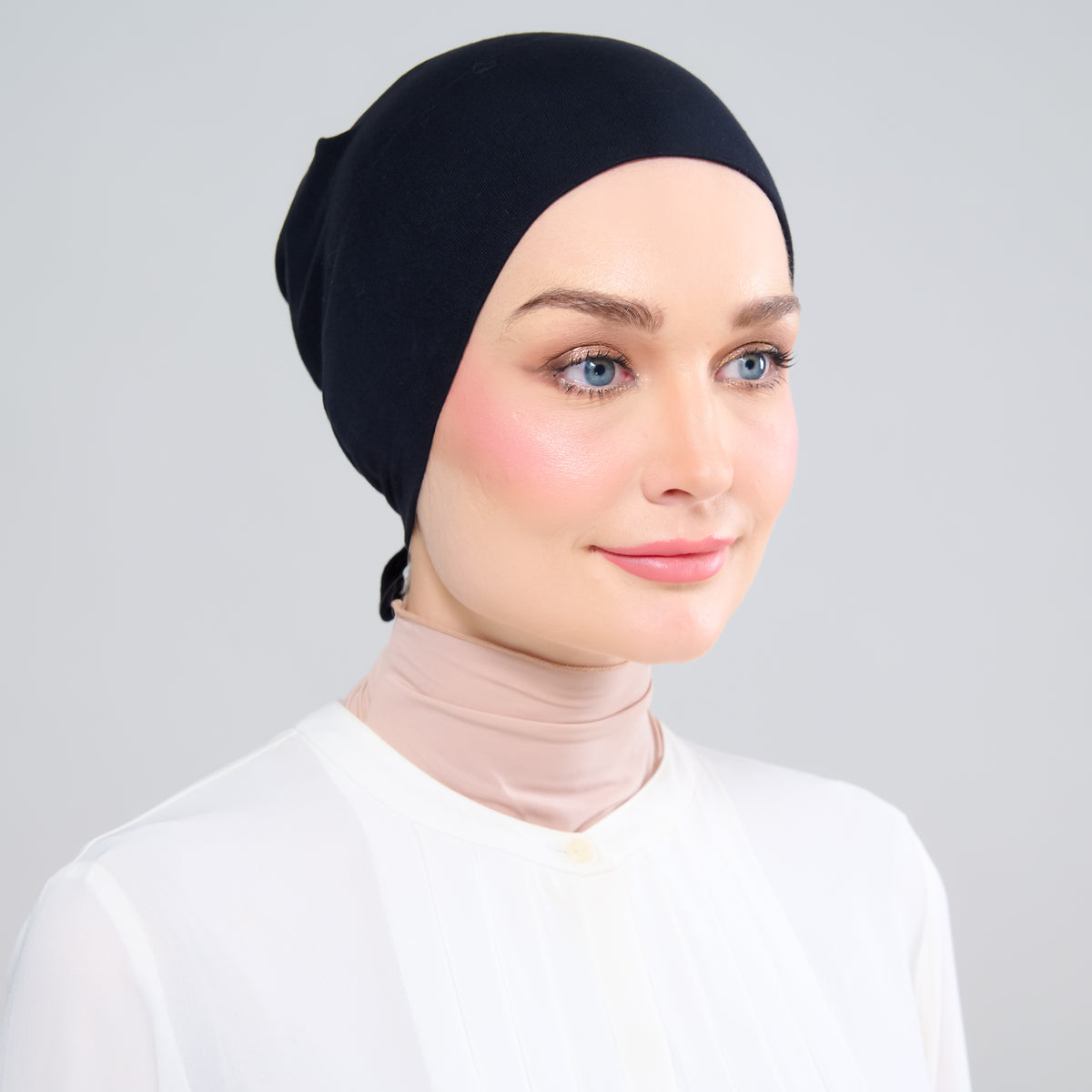 Cleo Tie-Inner in Black