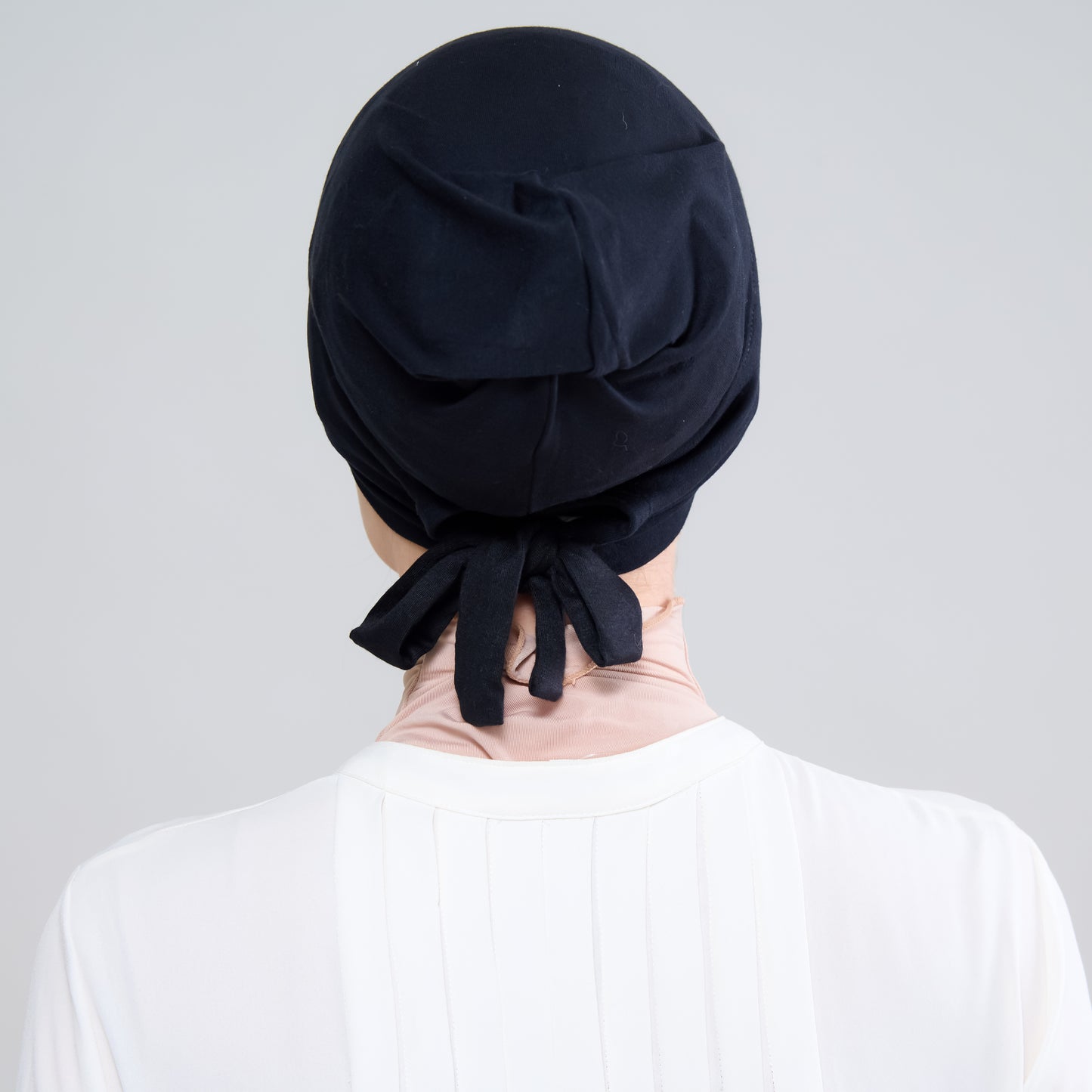 Cleo Tie-Inner in Black