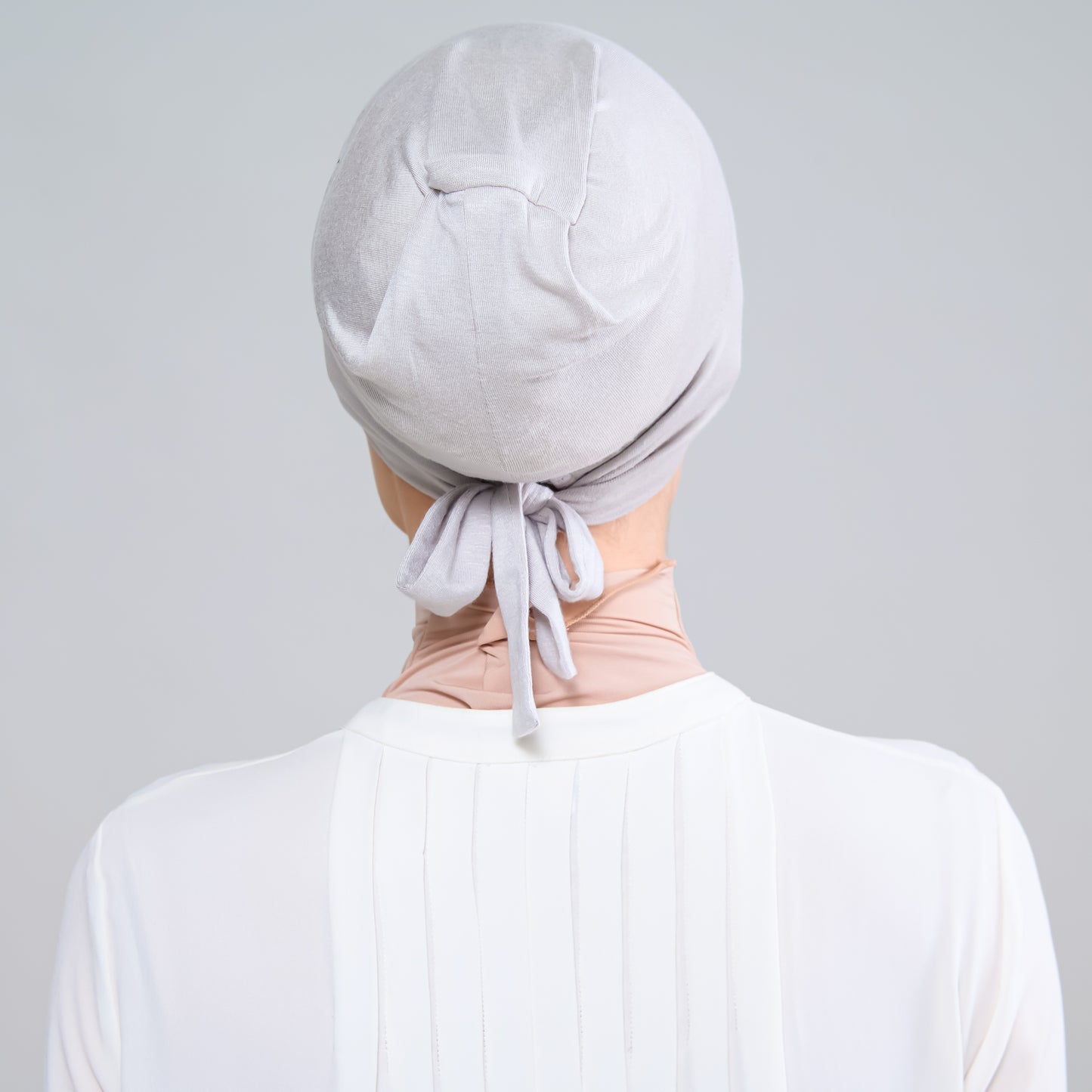 Cleo Tie-Inner in Silver Grey