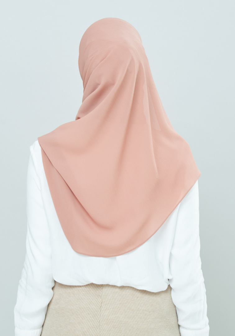 Semi-Instant Dolly in Warm Sahara