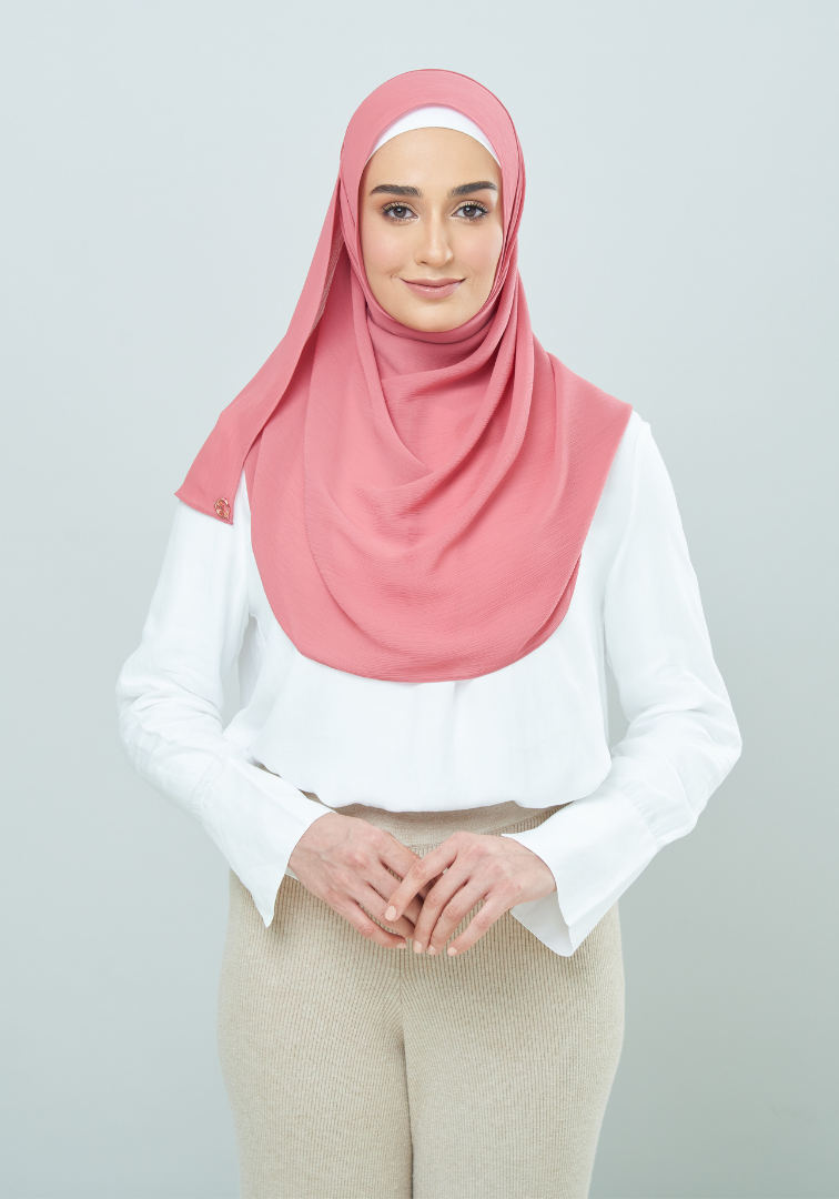 Semi-Instant Dolly in Blush Coral
