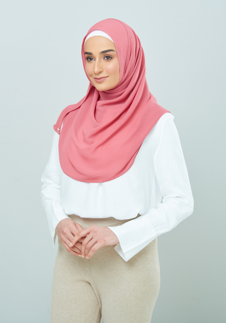 Semi-Instant Dolly in Blush Coral