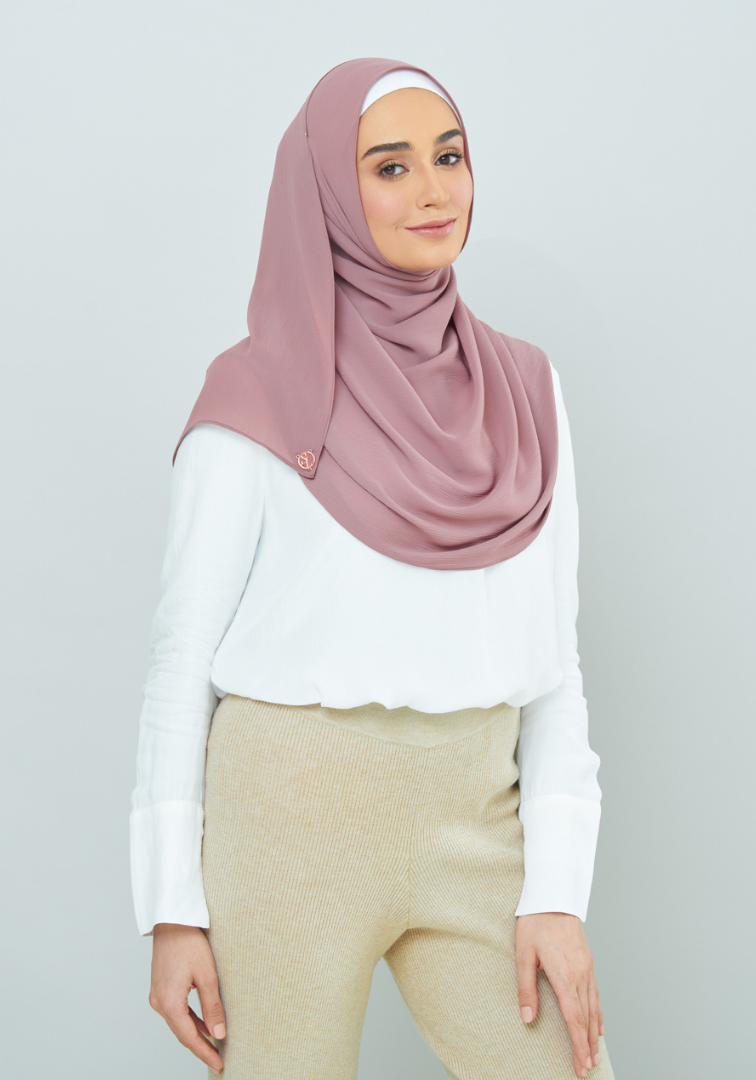 Semi-Instant Dolly in Blush Taupe
