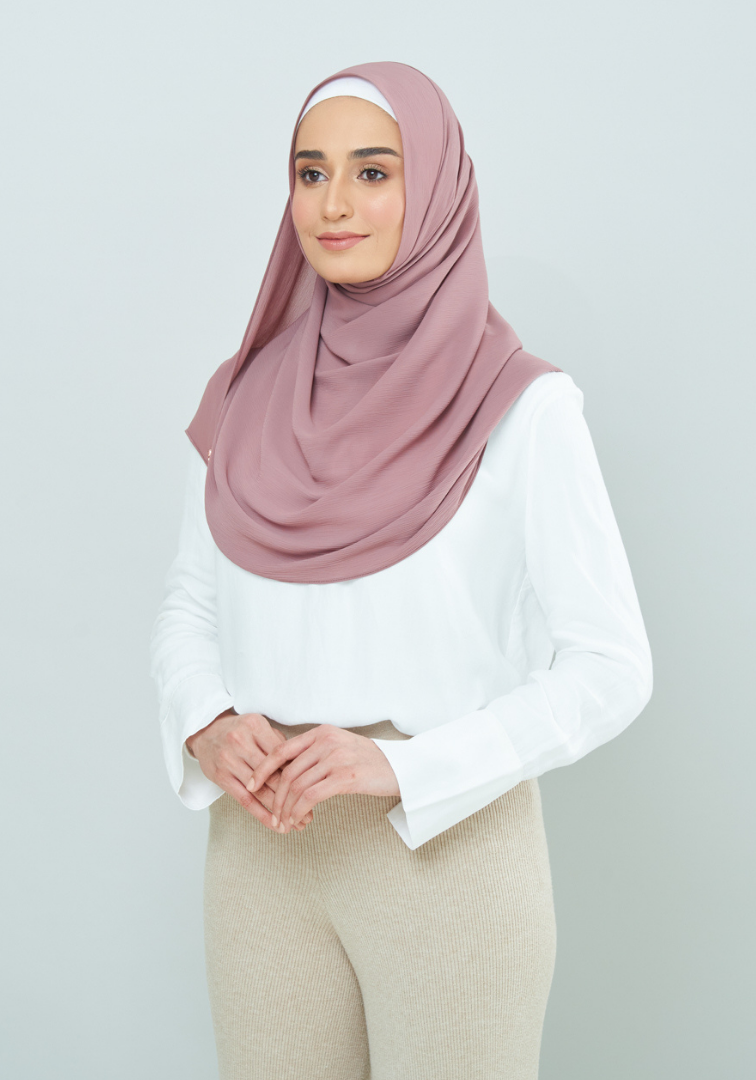 Semi-Instant Dolly in Blush Taupe