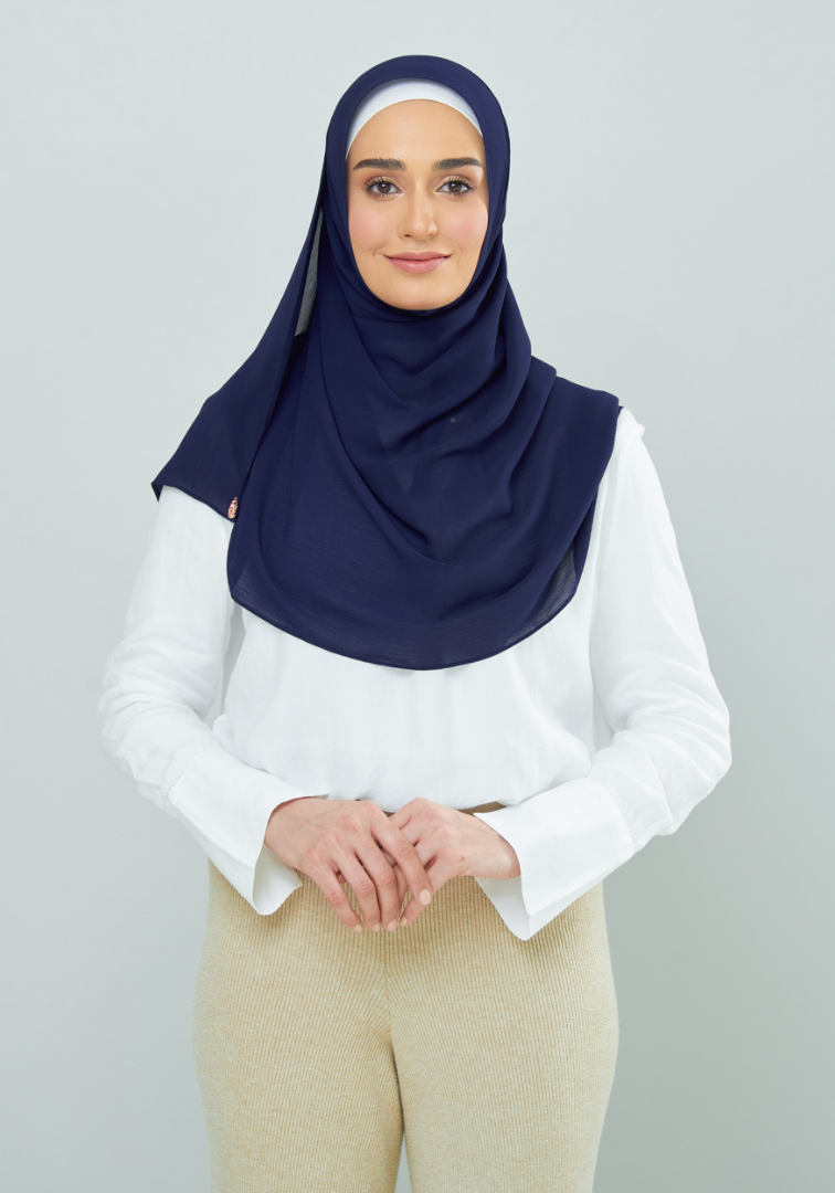 Semi-Instant Dolly in Navy Blue