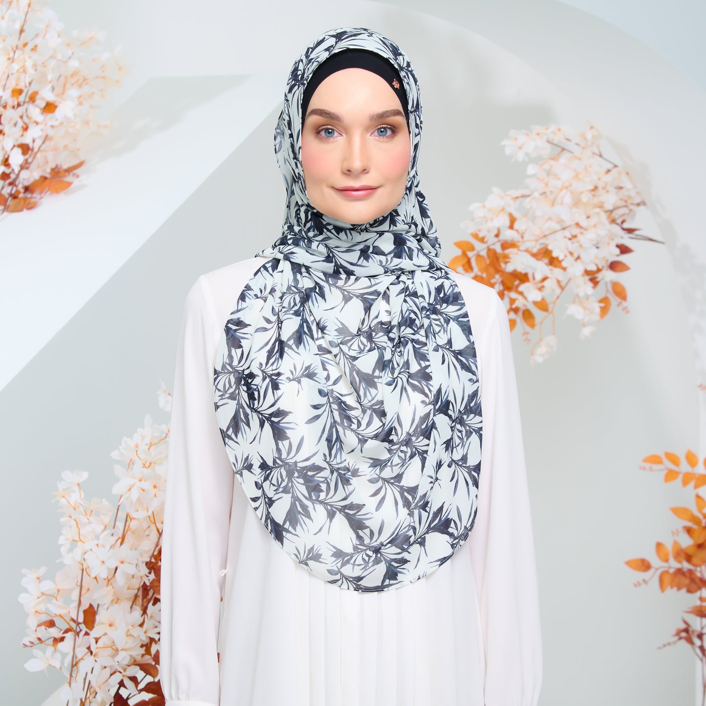 LE Printed Dolce in Zenith Black