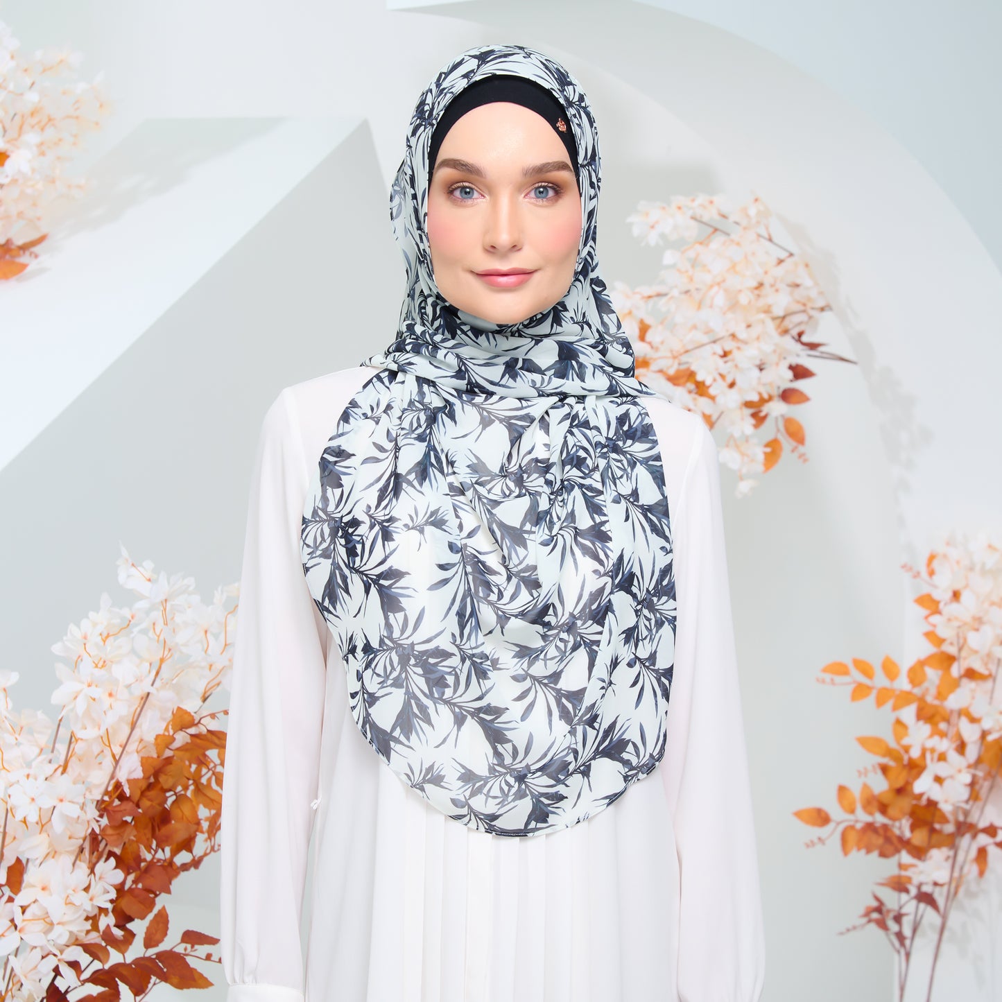 LE Printed Dolce in Zenith Black