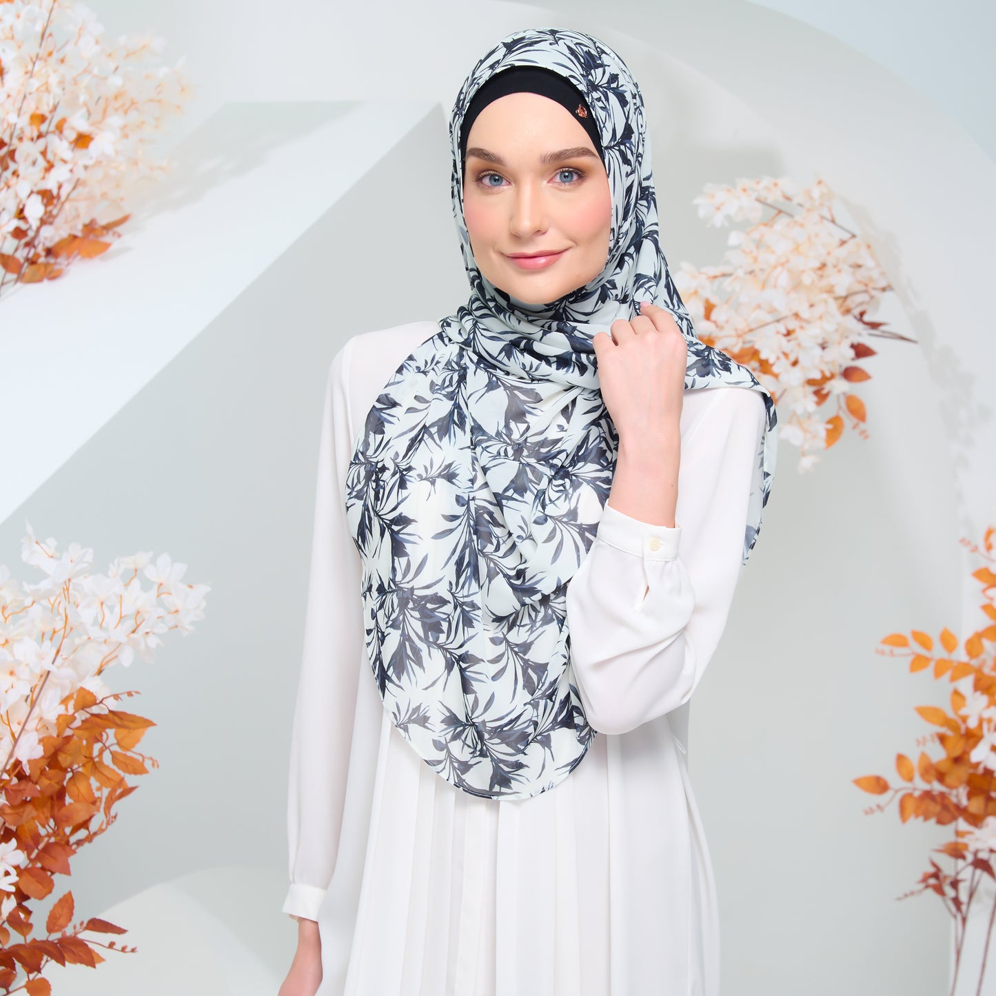 LE Printed Dolce in Zenith Black